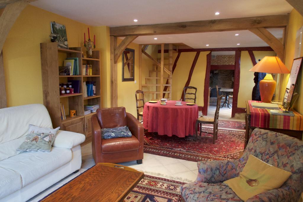 Au Fond du Jardin Maison d'hôtes Saint-Saëns Extérieur photo