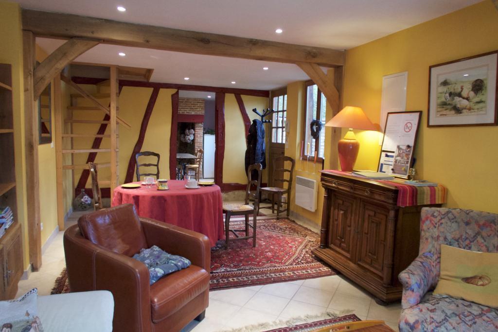 Au Fond du Jardin Maison d'hôtes Saint-Saëns Extérieur photo
