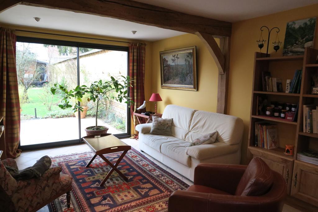Au Fond du Jardin Maison d'hôtes Saint-Saëns Extérieur photo