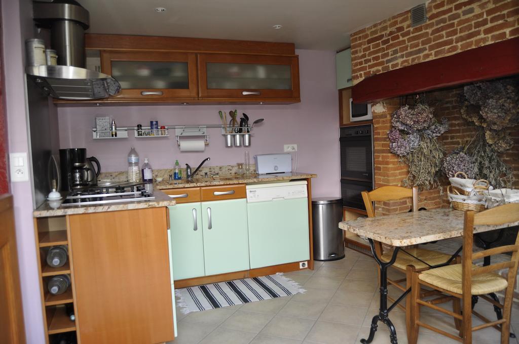 Au Fond du Jardin Maison d'hôtes Saint-Saëns Extérieur photo